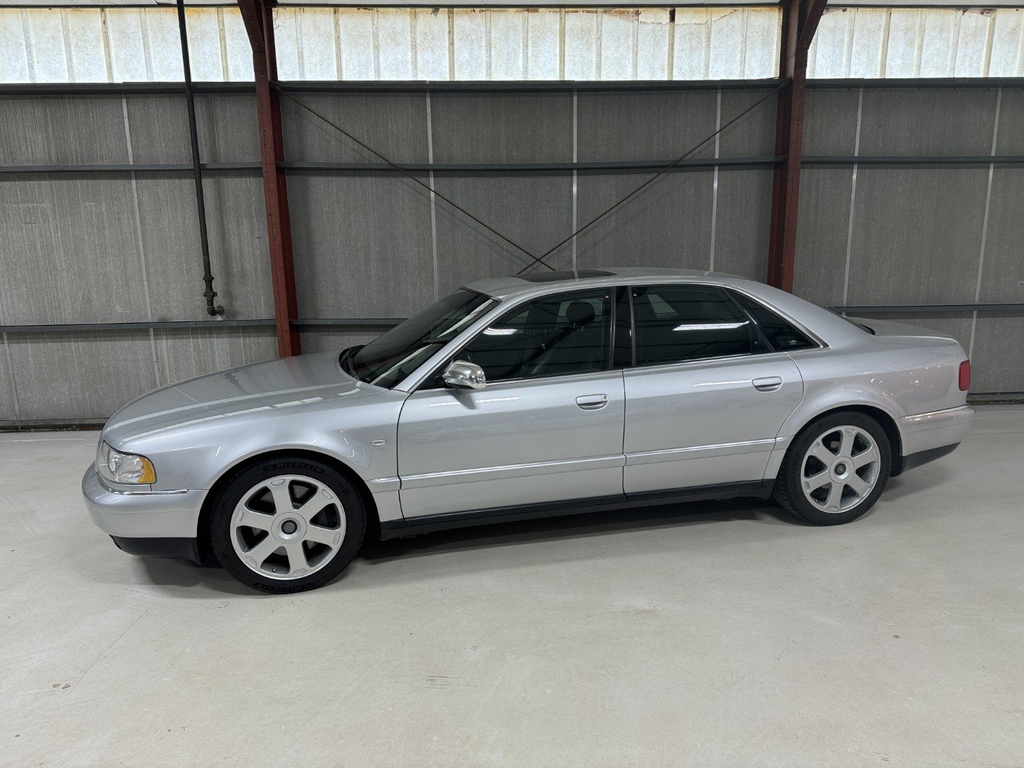 2002 Audi S8 Quattro